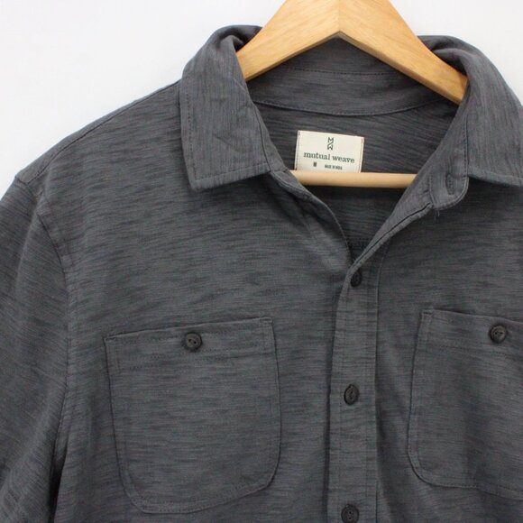 Mutual Weave Shirt Mens Gray Button Down Short Sleeve Collared Size Medium M NWT - Picture 3 of 9